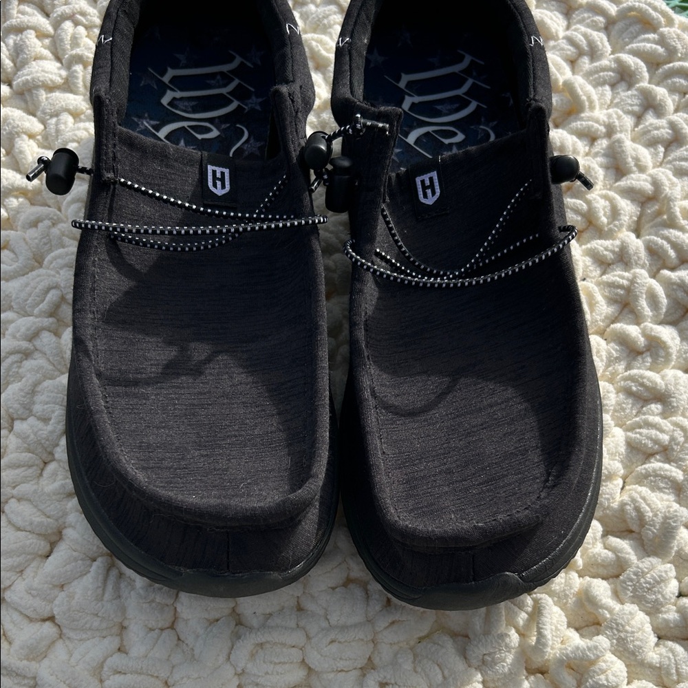 Howitzer Men's Black Slip-On Shoes - Picture 8 of 10